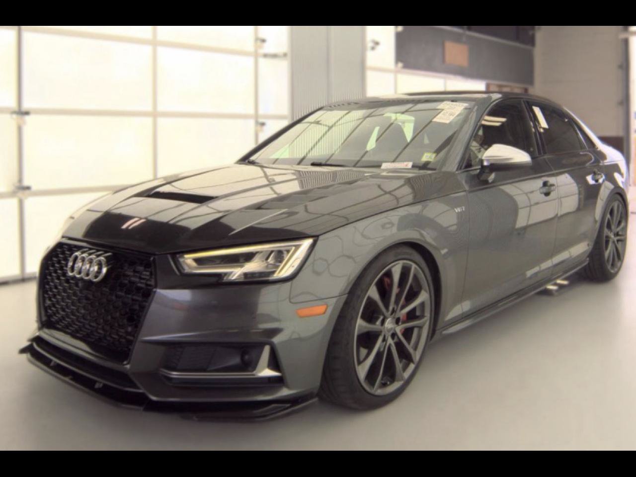 Used 2018 Audi S4 Prestige AWD/4WD image 1