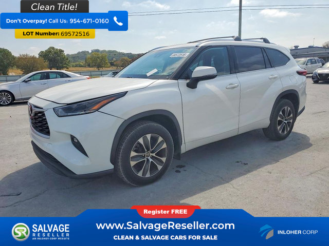 Used 2021 Toyota Highlander XLE AWD/4WD image 1