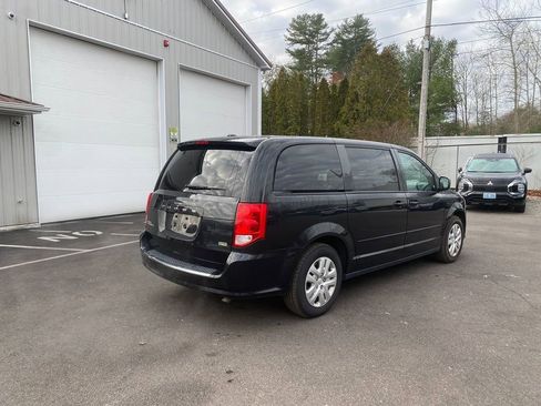 Used 2017 Dodge Grand Caravan SE w/ Power Window Group image 5