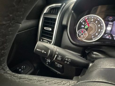 Used 2025 RAM 1500 Big Horn AWD/4WD image 36
