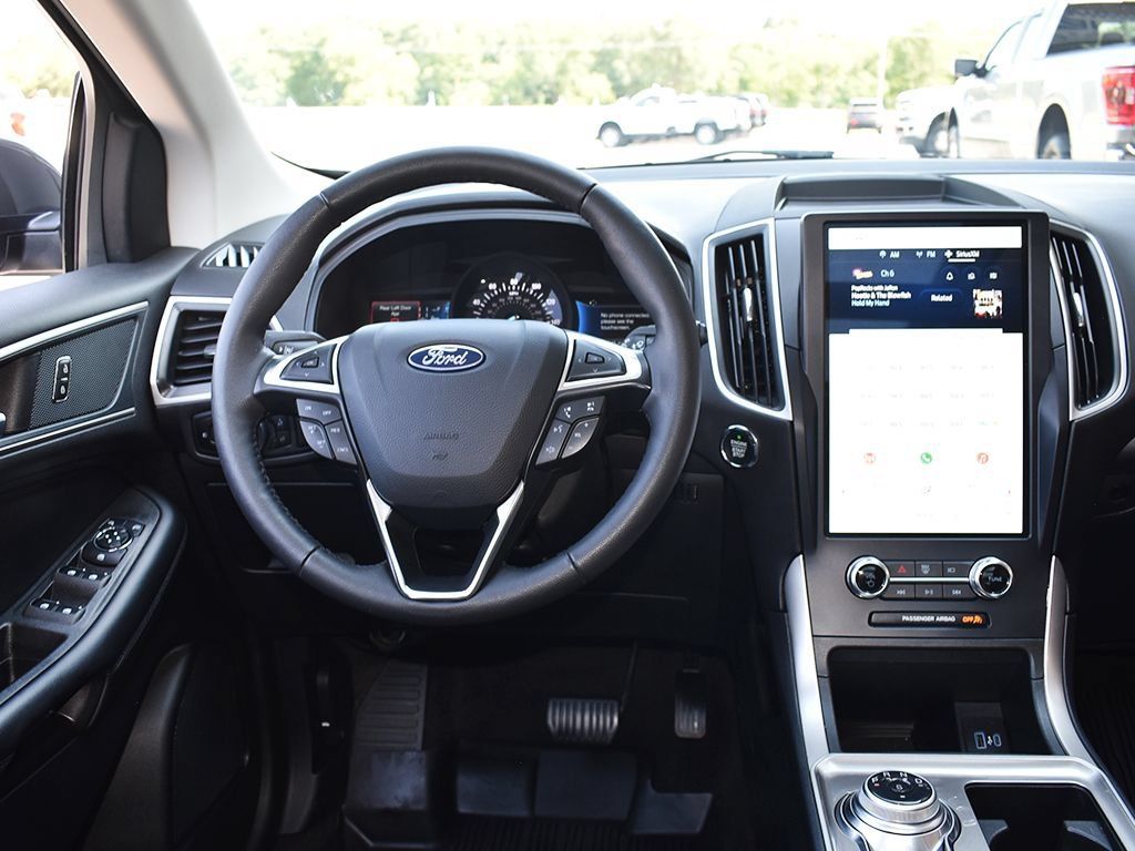 Used 2024 Ford Edge SEL w/ Convenience Package AWD/4WD image 17