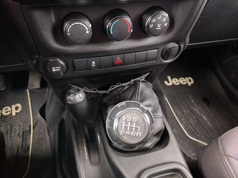 Used 2013 Jeep Wrangler Sport image 21