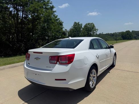 Used 2014 Chevrolet Malibu LT w/ Power Convenience Package FWD image 3