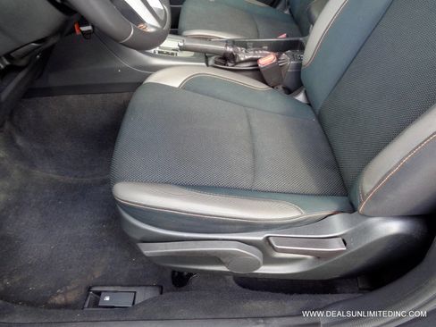 Used 2016 Subaru Crosstrek 2.0i Premium image 8