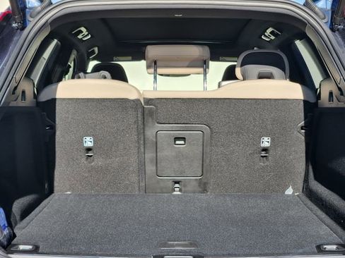 New 2026 Volvo XC60 B5 Plus w/ Protection Package Premier image 17