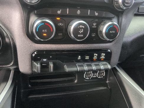 Used 2020 RAM 1500 Big Horn AWD/4WD image 35