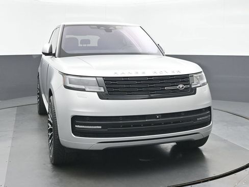 Used 2023 Land Rover Range Rover SE AWD/4WD image 8