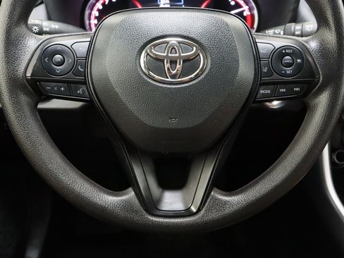 Certified 2025 Toyota RAV4 XLE FWD image 24