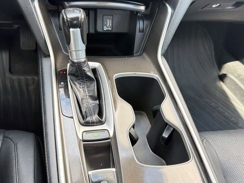 Used 2018 Honda Accord EX-L image 17