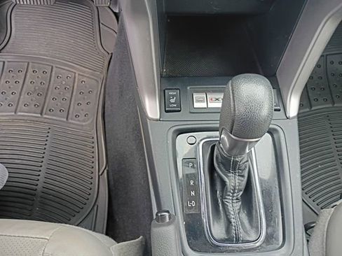 Used 2015 Subaru Forester 2.5i Touring AWD/4WD image 21