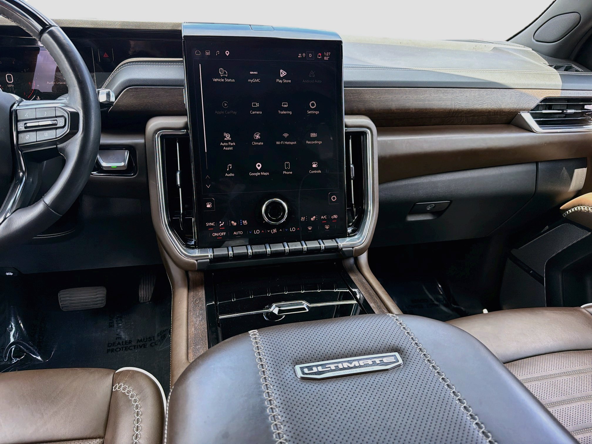 Used 2025 GMC Yukon Denali Ultimate AWD/4WD image 20