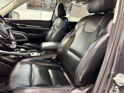 Used 2020 Kia Telluride S FWD image 13