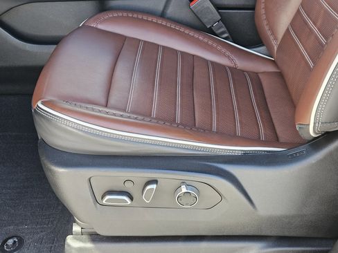 Used 2023 GMC Yukon XL Denali Ultimate image 26