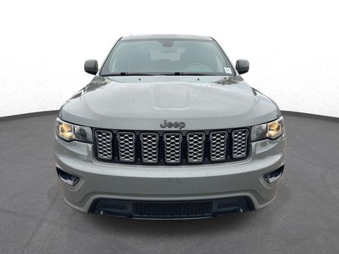 Used 2020 Jeep Grand Cherokee Altitude AWD/4WD image 8