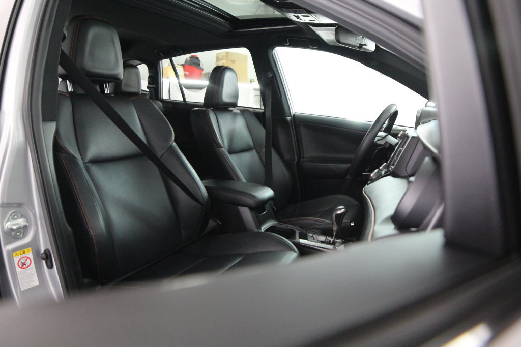 Used 2017 Toyota RAV4 SE AWD/4WD image 55