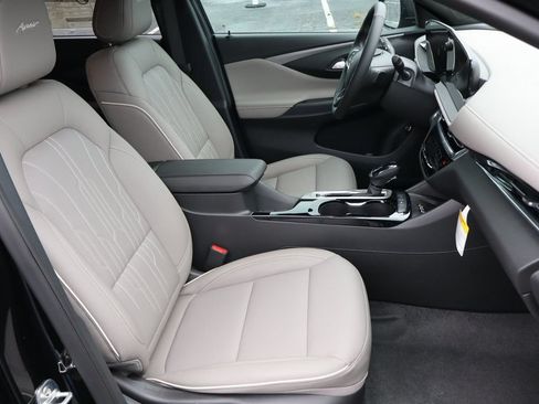 New 2026 Buick Envista Avenir FWD image 22