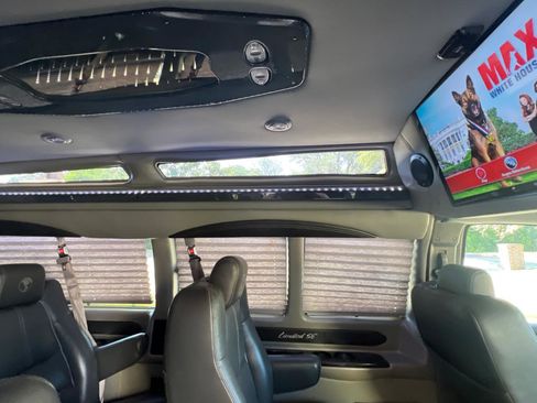 Used 2016 GMC Savana 2500 Extended image 30