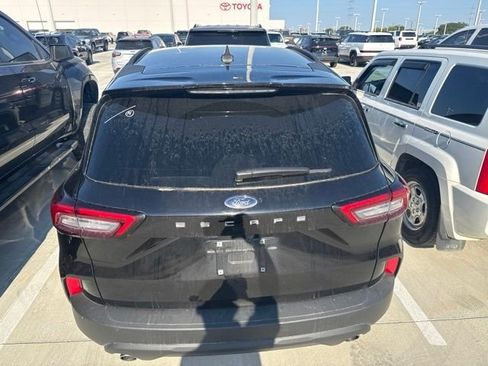 Used 2025 Ford Escape ST-Line FWD image 8