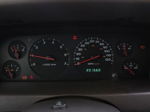 Used 2000 Jeep Grand Cherokee Laredo AWD/4WD image 10
