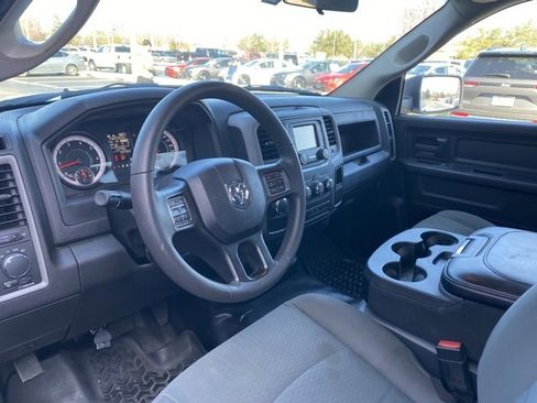 Used 2022 RAM 1500 Tradesman w/ Chrome Appearance Group image 11