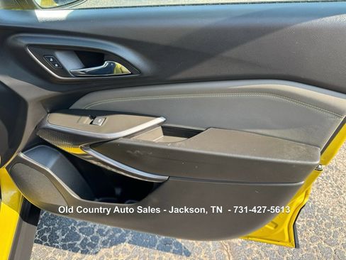 Used 2024 Chevrolet Trax ACTIV w/ Sunroof Package image 21