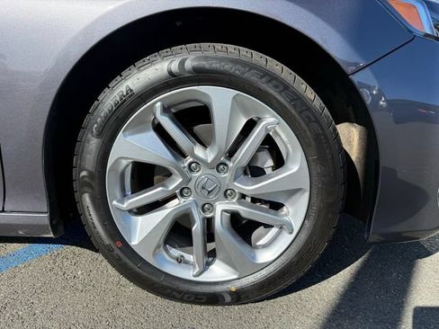 Used 2019 Honda Accord LX image 9