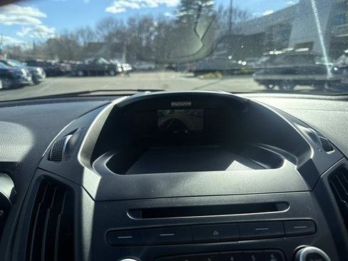 Certified 2018 Ford Escape SE image 23