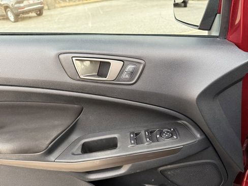 Used 2020 Ford EcoSport SE image 15