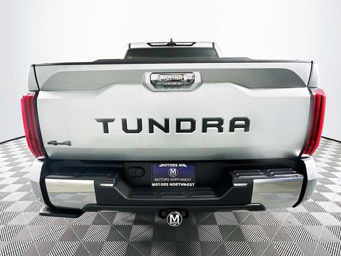 Used 2022 Toyota Tundra Limited image 12