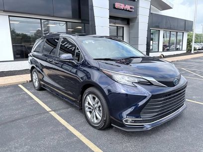 Used 2022 Toyota Sienna XLE w/ XLE Plus Package