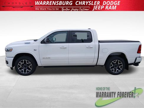 New 2026 RAM 1500 Laramie AWD/4WD image 7