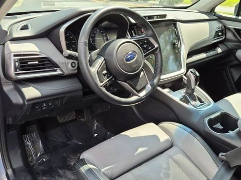 Used 2021 Subaru Outback Limited AWD/4WD image 9