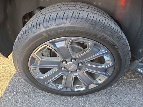 Used 2020 GMC Yukon SLT image 3