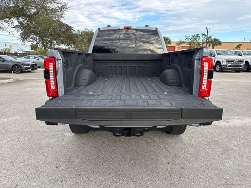 Used 2024 Ford F250 Lariat w/ Lariat Ultimate Package image 32