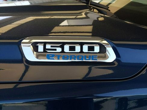 Used 2021 RAM 1500 Big Horn AWD/4WD image 12