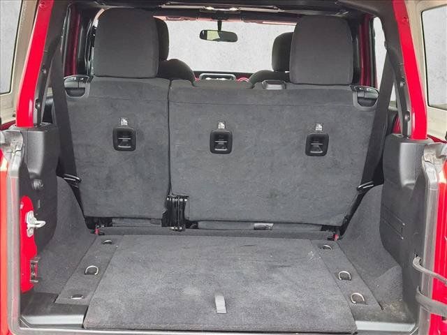 Used 2021 Jeep Wrangler Unlimited Rubicon AWD/4WD image 6