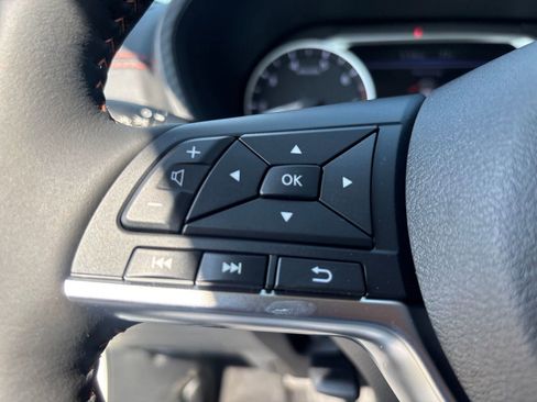 New 2025 Nissan Sentra SR image 19