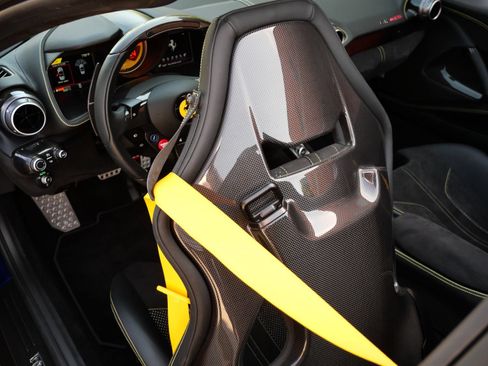 Used 2023 Ferrari 812 GTS RWD image 29