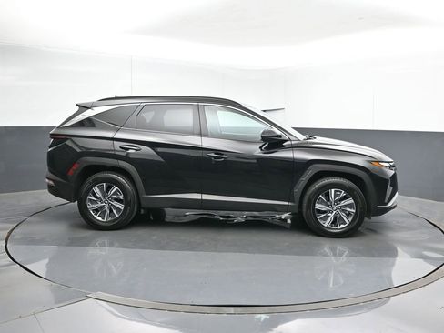 Used 2023 Hyundai Tucson Blue image 6