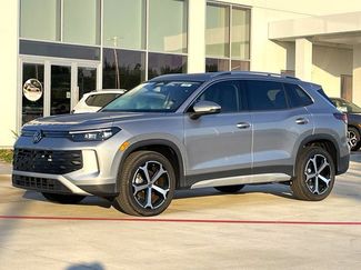 New 2025 Volkswagen Tiguan SE video 2