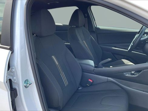 Certified 2026 Hyundai Elantra Sport FWD image 28