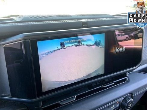 Used 2024 Jeep Wrangler Unlimited Rubicon 4xe AWD/4WD image 21