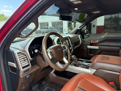 Used 2018 Ford F150 King Ranch w/ Equipment Group 601A Luxury AWD/4WD image 32