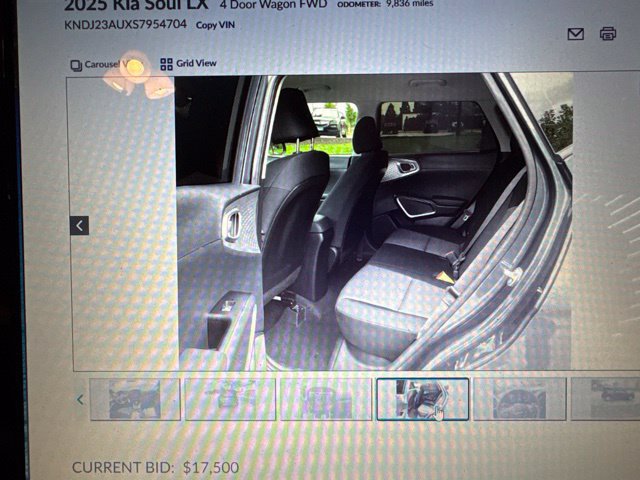 Used 2025 Kia Soul LX w/ LX Technology Package FWD image 18