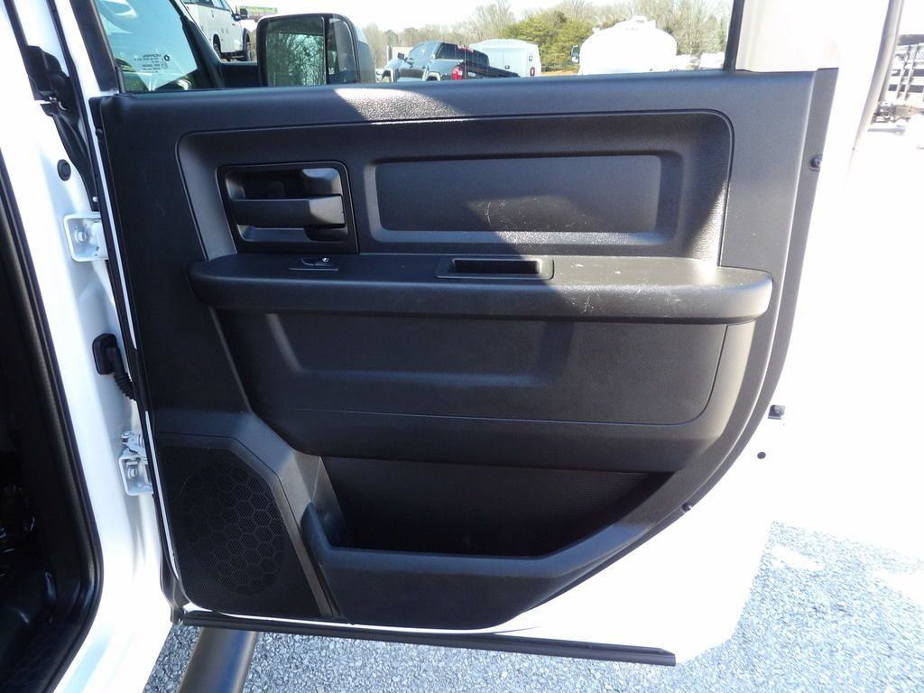 Used 2020 RAM 5500 Tradesman RWD image 33