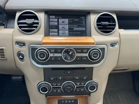 Used 2015 Land Rover LR4 HSE AWD/4WD image 18
