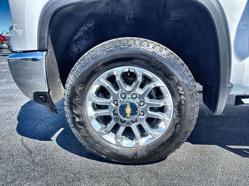 Used 2024 Chevrolet Silverado 2500 LTZ w/ LTZ Convenience Package image 10