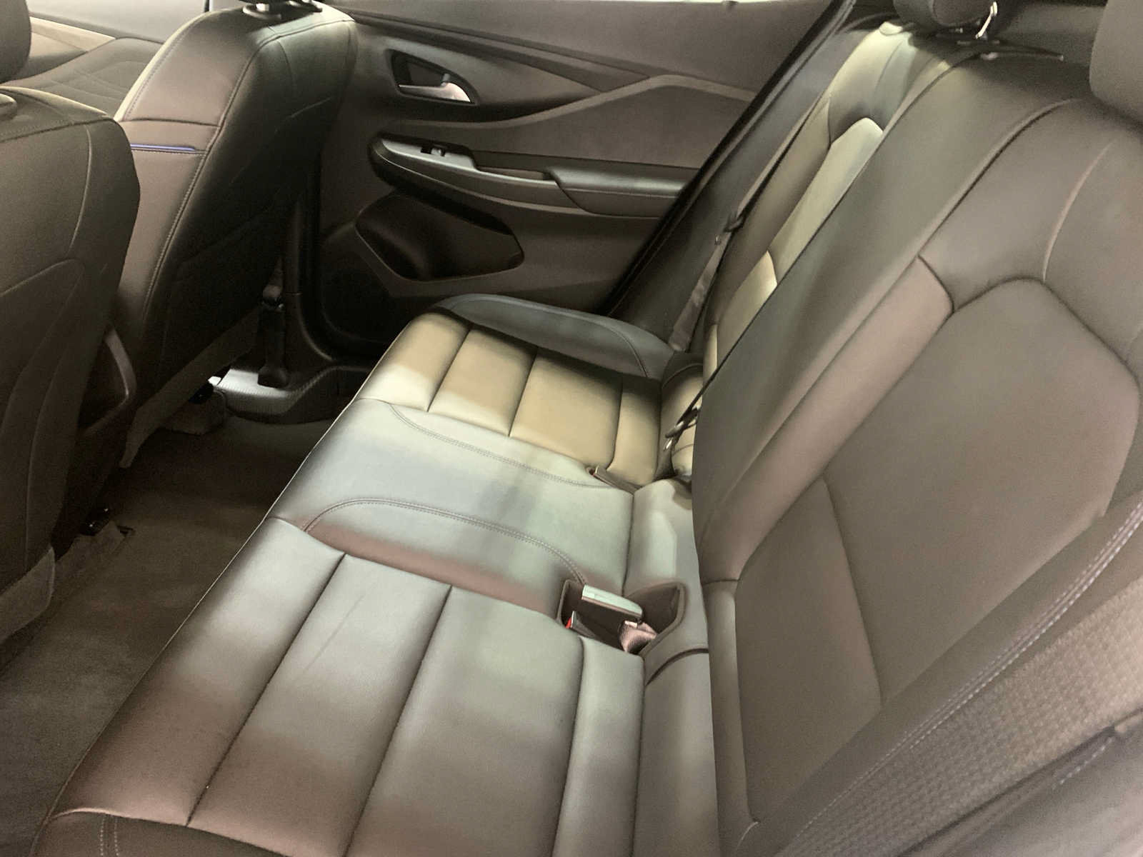 Used 2025 Buick Envista Sport Touring FWD image 5