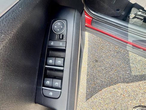 Used 2023 Kia Soul S FWD image 31