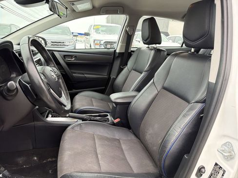 Used 2017 Toyota Corolla SE image 33